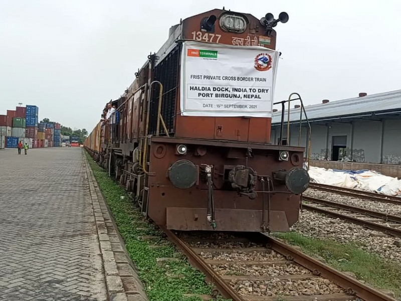 कोन्कनको एकाधिकार तोड्दै पहिलोपटक नेपाल आयो निजी कम्पनीको कार्गो रेल